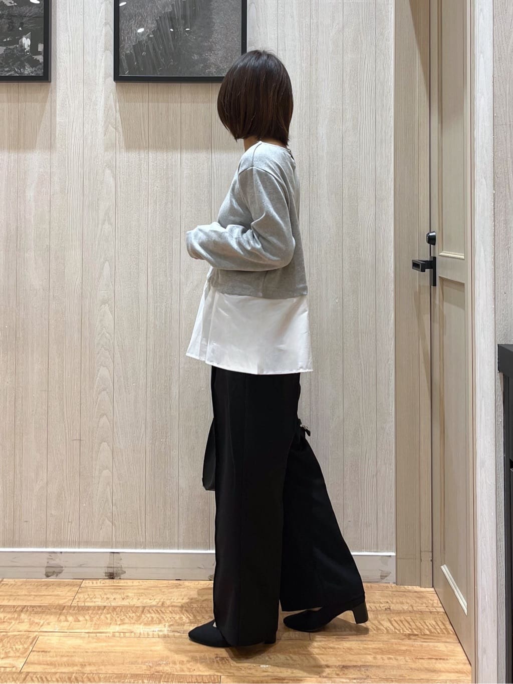 shirayuuuさんの「SHOO･LA･RUE｜【S-LL】気になる腰回りをカバー レイヤード風ドッキングトップス」を使ったコーディネート