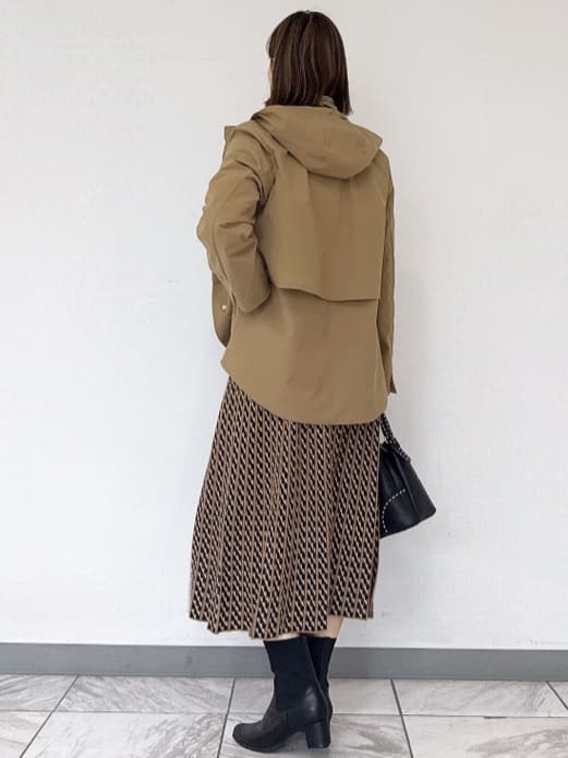 nekoさんの「Reflect｜【すっきり見え／フード取り外し可／通勤におすすめ◎】ライティアウター」を使ったコーディネート