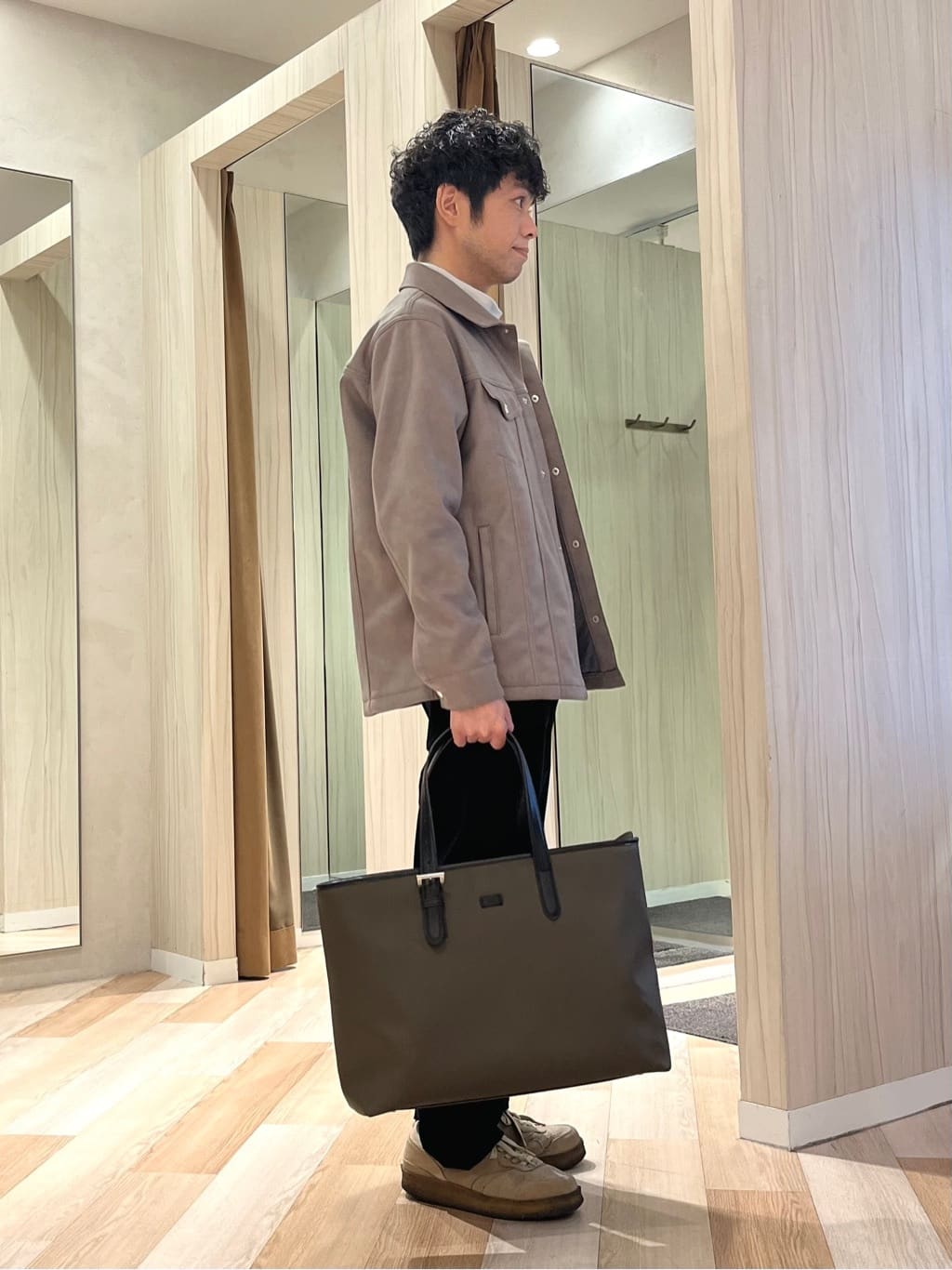 URAさんの「TAKEO KIKUCHI｜【Sサイズ～】ウォーム ミラノリブ オフネック プルオーバー」を使ったコーディネート