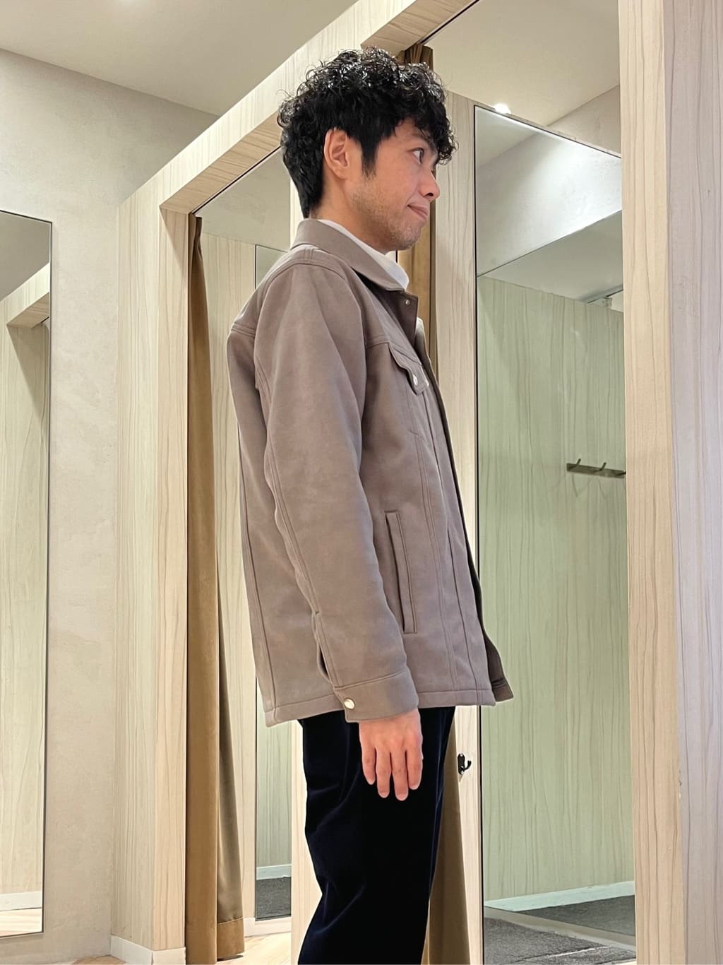 URAさんの「TAKEO KIKUCHI｜【Sサイズ～】ウォーム ミラノリブ オフネック プルオーバー」を使ったコーディネート