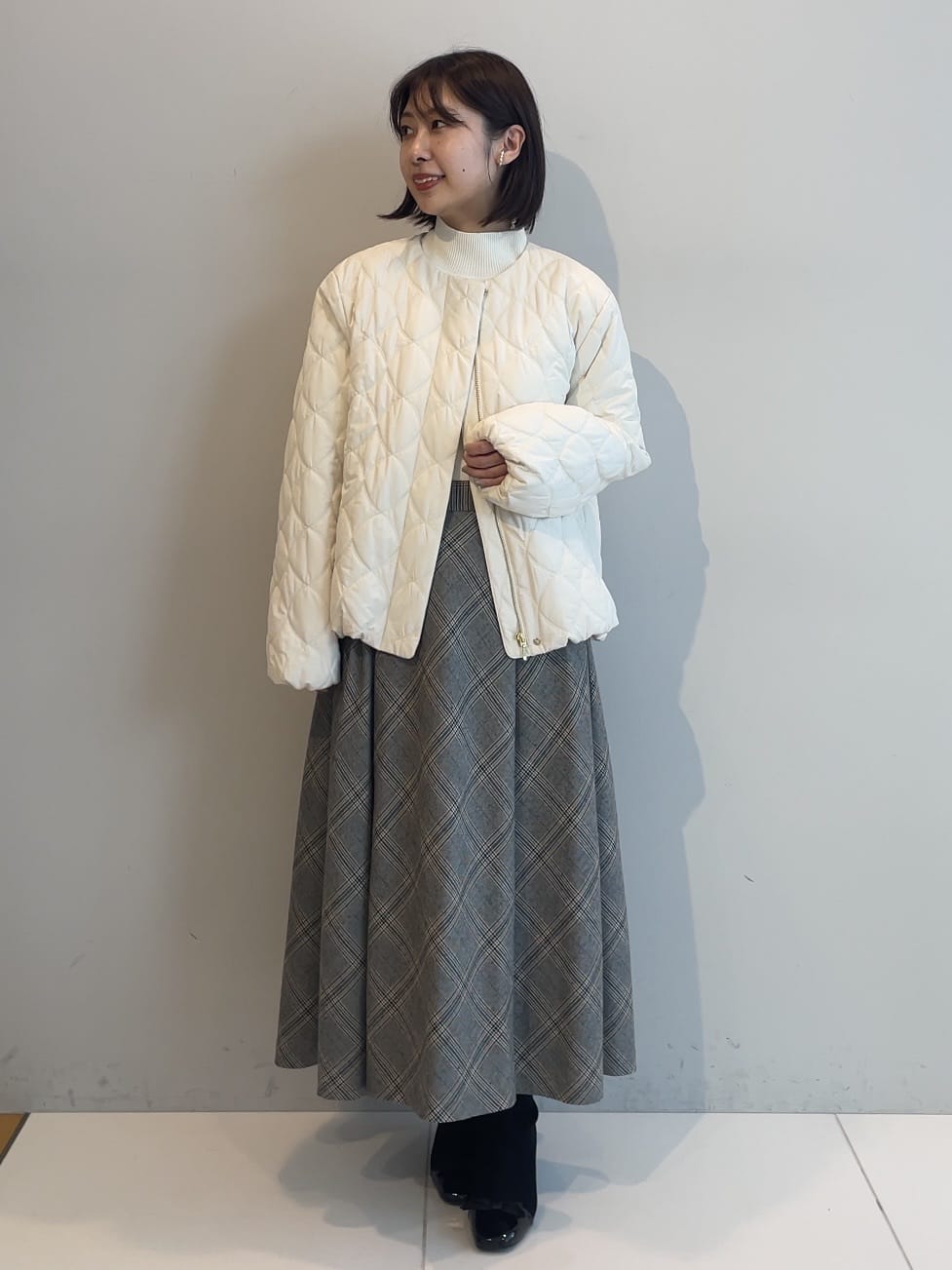 abeさんの「Couture brooch｜【多機能・フェミニン】パール調リブニット」を使ったコーディネート