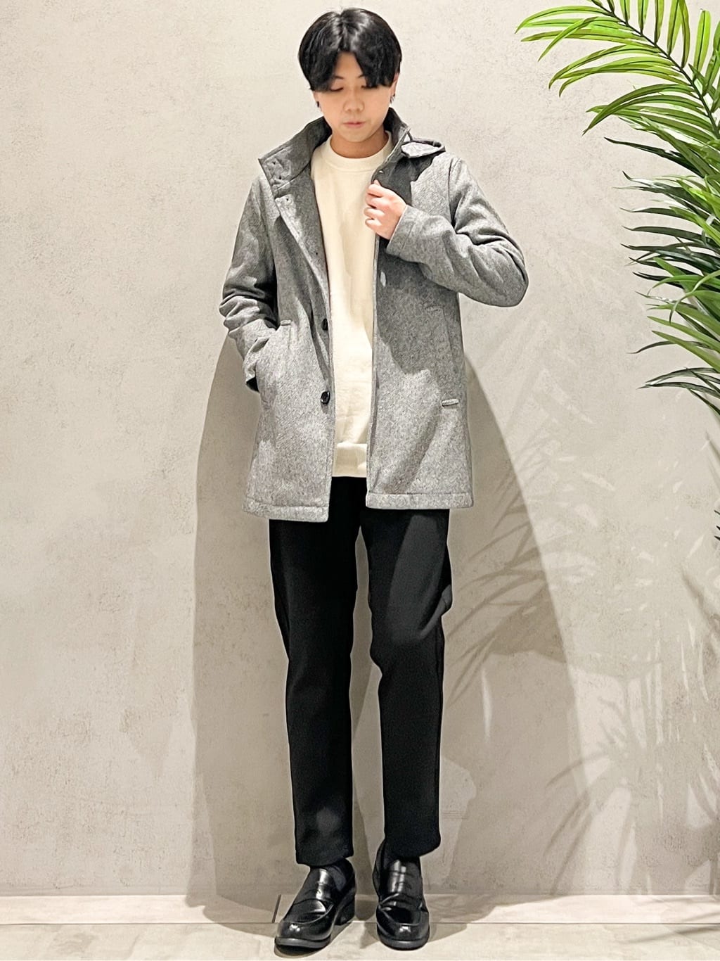 SHI-MAさんの「THE SHOP TK｜【触れるたびに心地良い】ライトモールニット　洗濯機OK/ユニセックスでおすすめ！」を使ったコーディネート