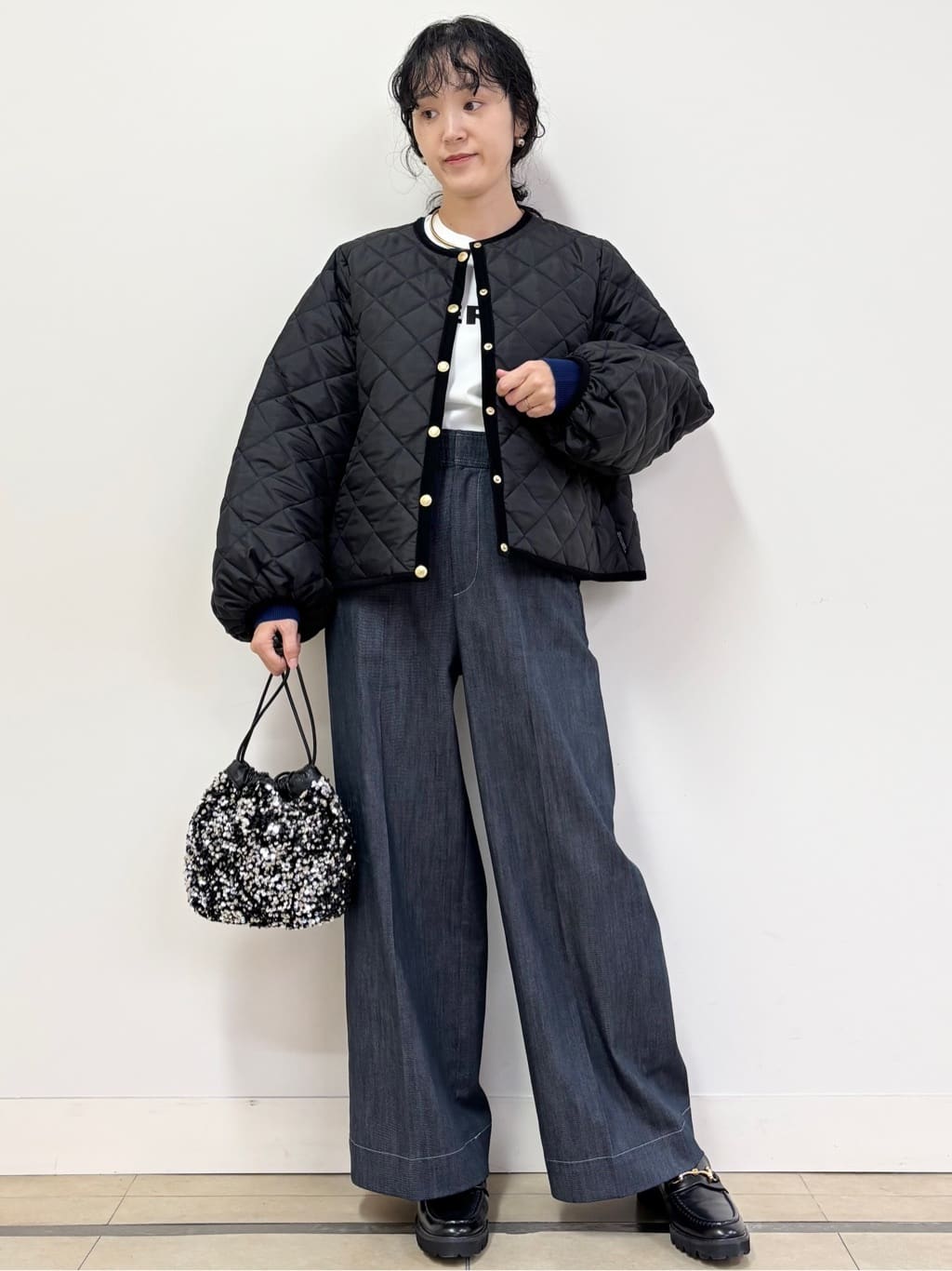 YOKOTAさんの「DRESSTERIOR｜◆ERICKA NICOLAS BEGAY（エリッカ ニコラス ビゲイ）【別注】ゴールドチョーカー」を使ったコーディネート