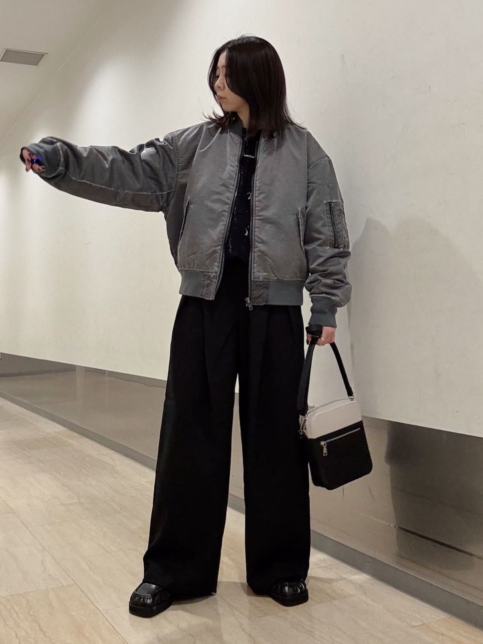 Renaさんの「tk.TAKEO KIKUCHI｜ヴィンテージライクMA‐1」を使ったコーディネート