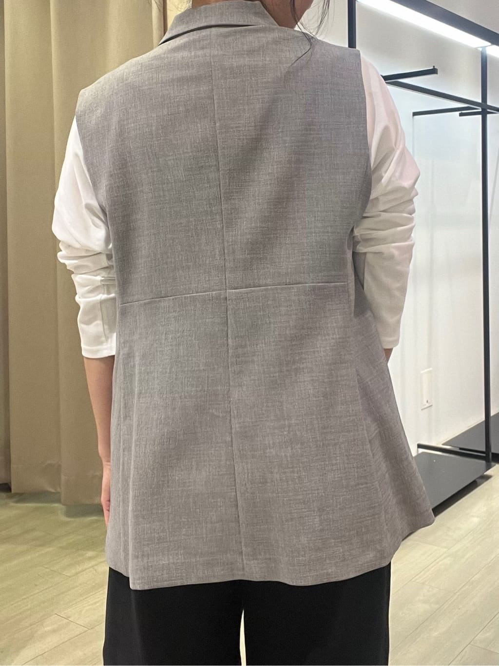 TOMOMIさんの「INDIVI｜【UVケア】プリントフォトロングTシャツ」を使ったコーディネート