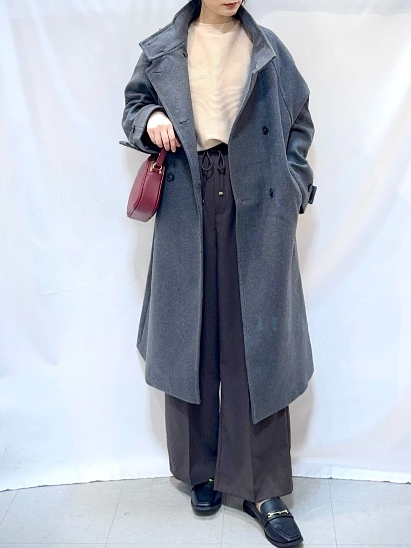 𝐇𝐢𝐫𝐨𝐦𝐢さんの「SHOO･LA･RUE｜【洗濯機可/S-LL/高レビュー】上品シルエットで美しい イージーワイドパンツ」を使ったコーディネート