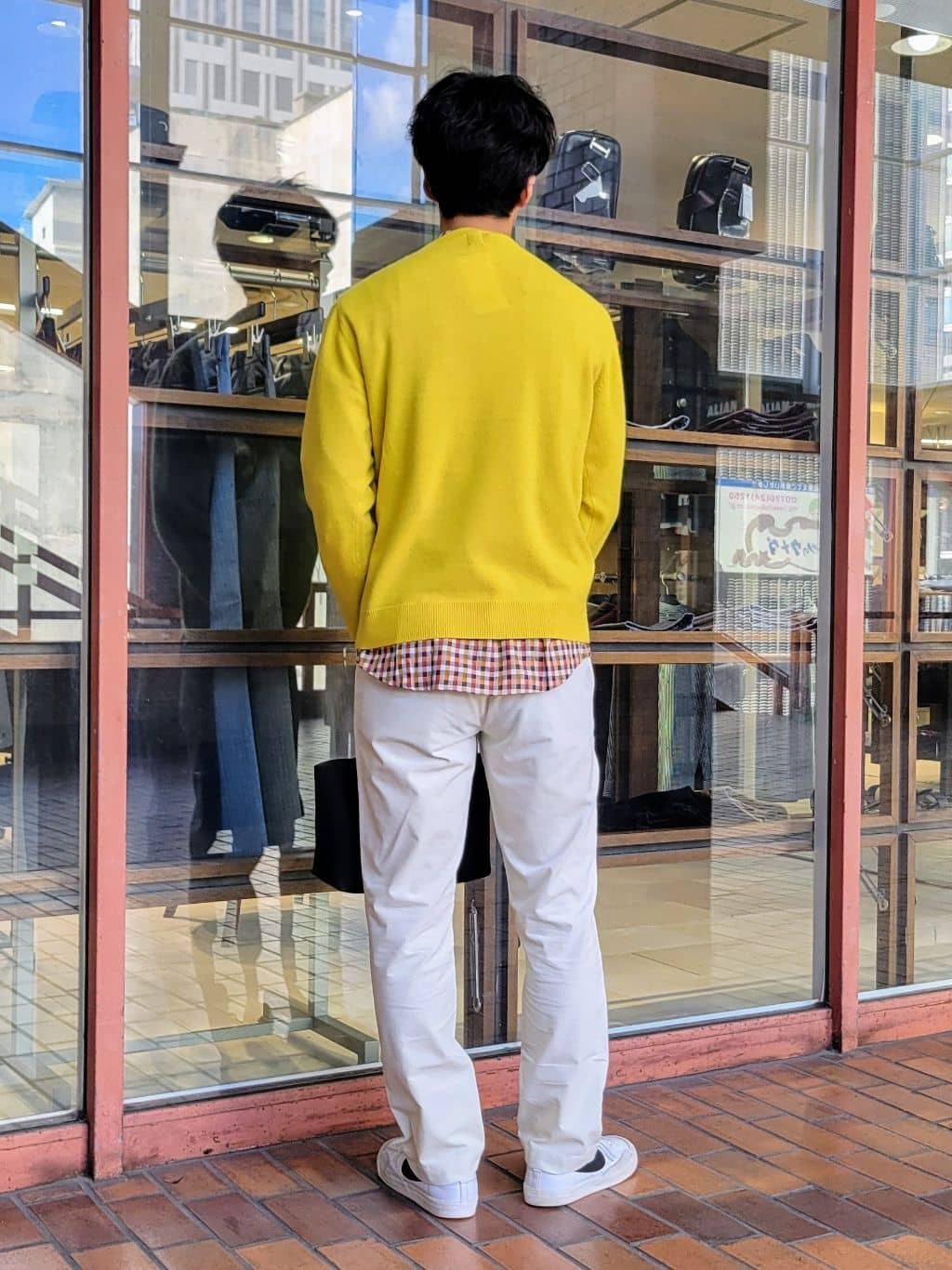 piroyaさんの「TAKEO KIKUCHI｜【Air Palette Knit】ワンポイント カラーニット プルオーバー」を使ったコーディネート
