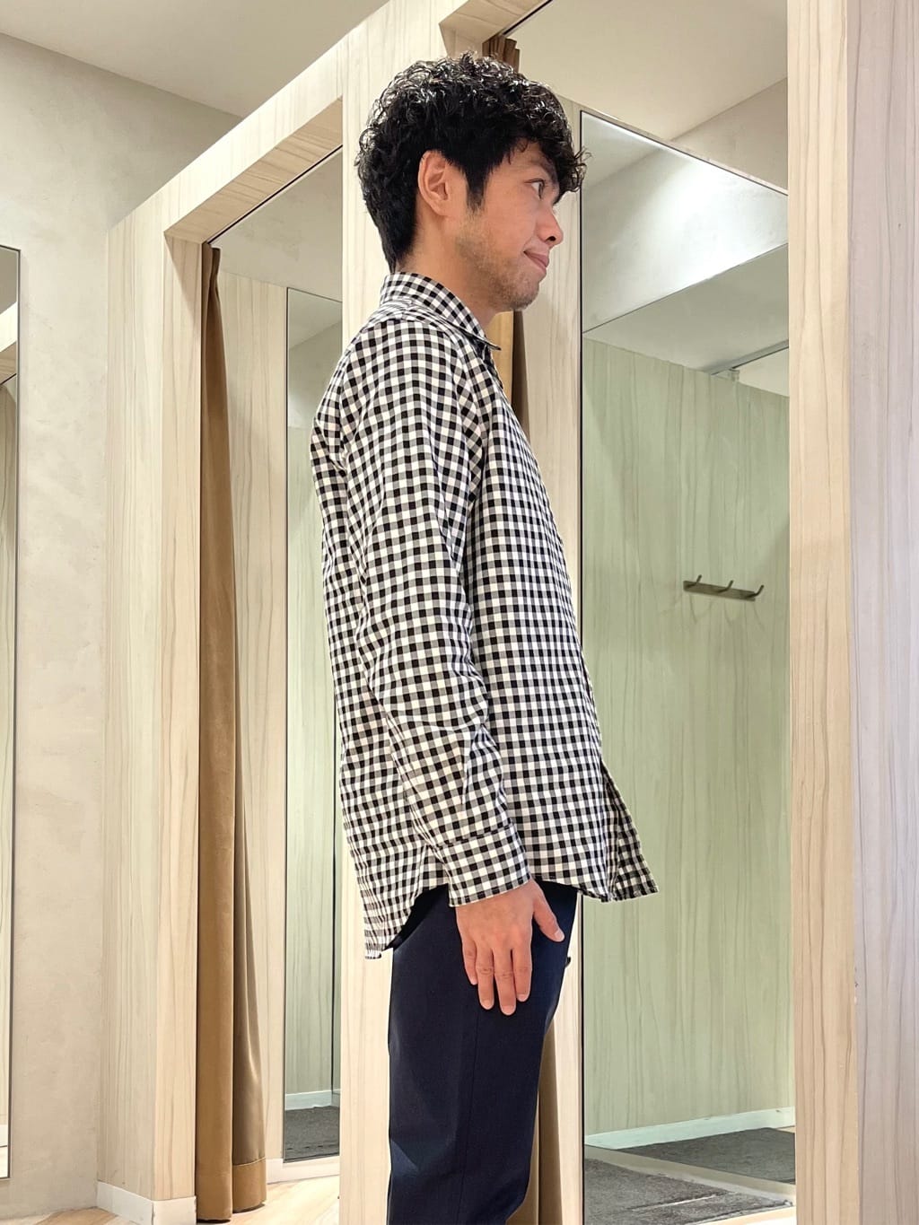 URAさんの「TAKEO KIKUCHI｜【JUST ONE LAYER】ダウンファブリックZIPパーカー」を使ったコーディネート