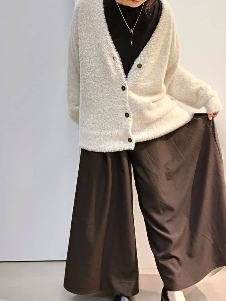 あんさんの「THE SHOP TK｜【ふわふわあったか】フェザーカーディガン」を使ったコーディネート