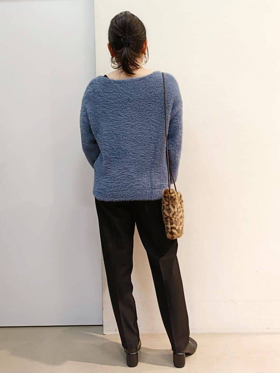 あんさんの「THE SHOP TK｜【華やかで柔らか】ふわふわフェザーニット/洗える・前後2WAY」を使ったコーディネート