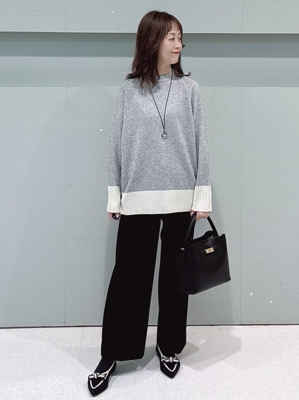 makiさんの「UNTITLED｜【重ね着もおすすめ/洗える】ウールカシミヤ クルーネックニット」を使ったコーディネート