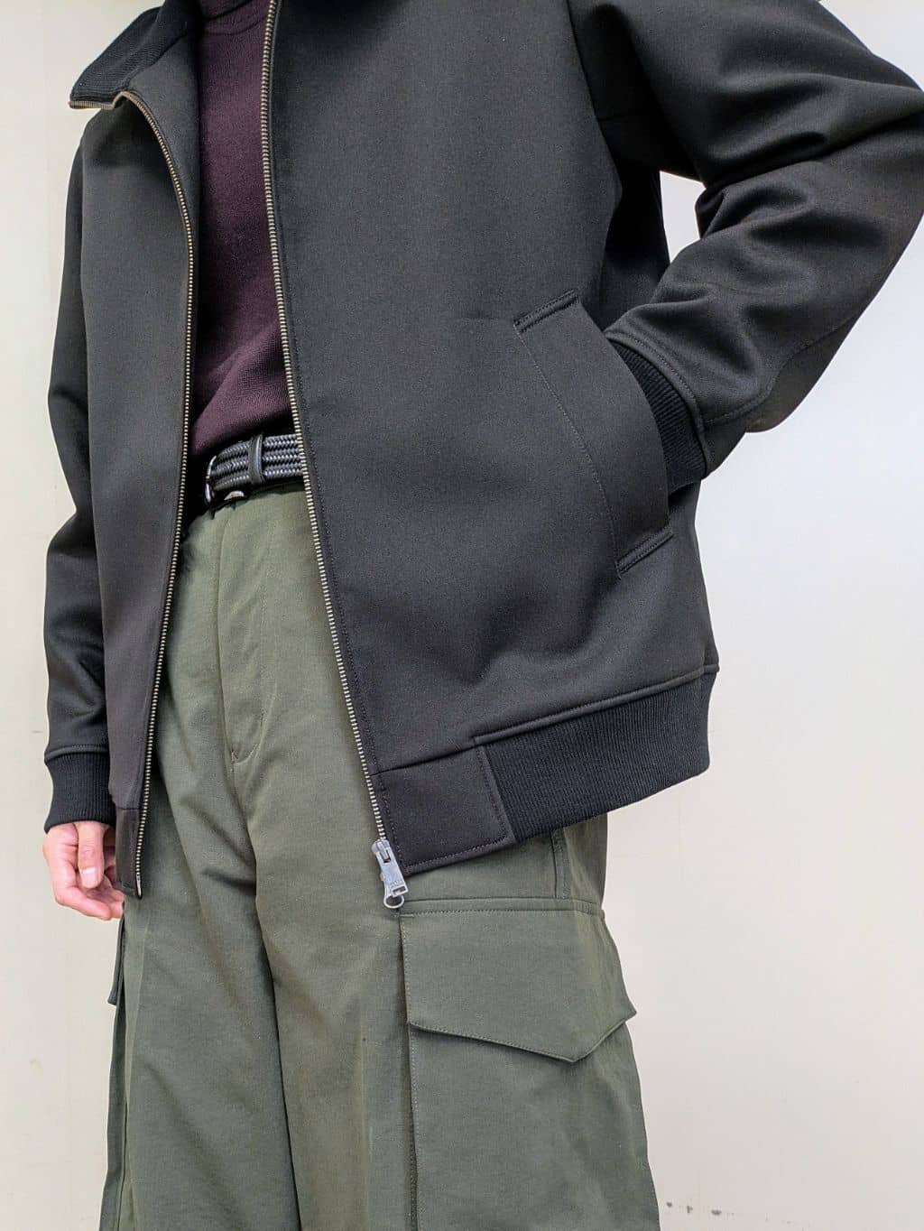 ryoさんの「TAKEO KIKUCHI｜【JUST ONE LAYER】ダウンファブリック ジップアップ リブ ブルゾン」を使ったコーディネート
