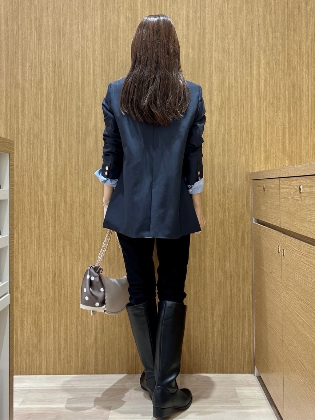 maiさんの「OPAQUE.CLIP｜ポケット刺繍レギュラーカラーシャツ【洗濯機OK】」を使ったコーディネート