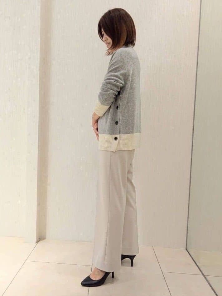 u-macoさんの「UNTITLED｜【重ね着もおすすめ/洗える】ウールカシミヤ クルーネックニット」を使ったコーディネート