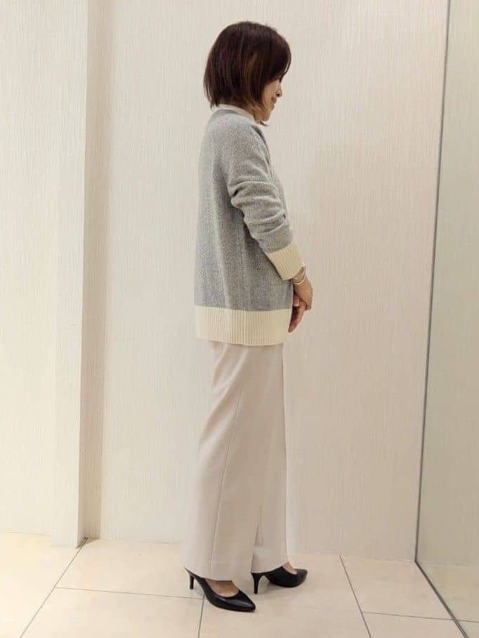 u-macoさんの「UNTITLED｜【重ね着もおすすめ/洗える】ウールカシミヤ クルーネックニット」を使ったコーディネート