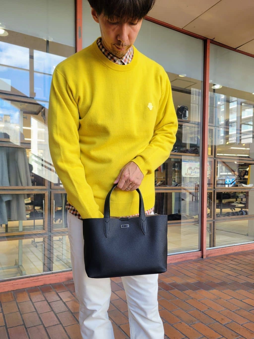 piroyaさんの「TAKEO KIKUCHI｜【Air Palette Knit】ワンポイント カラーニット プルオーバー」を使ったコーディネート