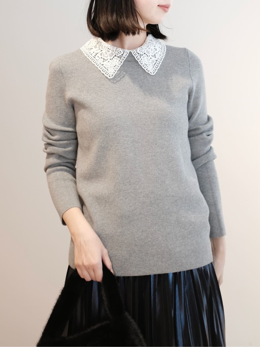 Kishimotoさんの「DRESSTERIOR｜2WAYレースカラーニット」を使ったコーディネート
