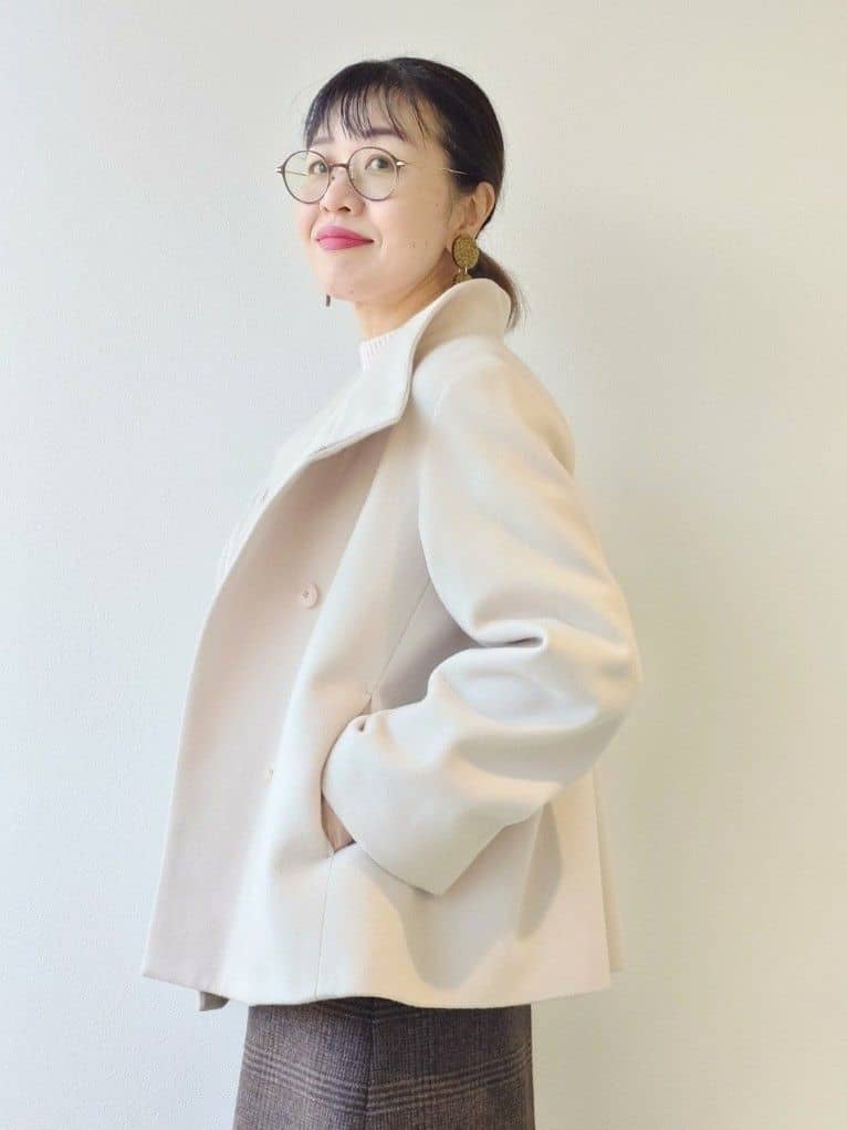 MUTSUKOさんの「UNTITLED｜【着回しが効く／オンオフアウター】ウールショートコート」を使ったコーディネート