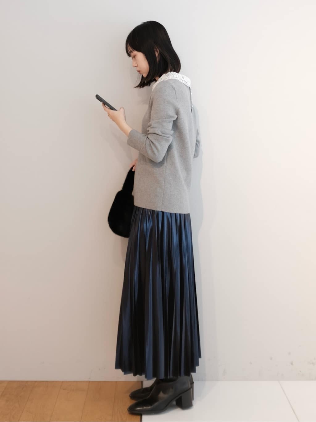 Kishimotoさんの「DRESSTERIOR｜2WAYレースカラーニット」を使ったコーディネート