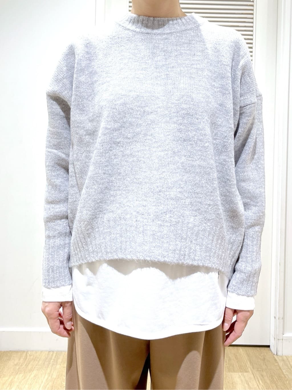 Miyazakiさんの「Dessin｜【選べる首元デザイン/洗える】クルーネックロングTシャツ」を使ったコーディネート