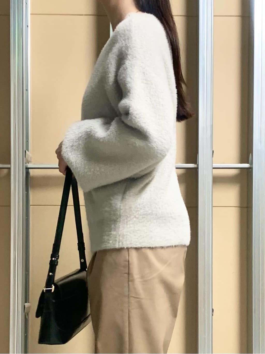 sahoさんの「THE SHOP TK｜【洗える】上品にきらめく フェザーラメニット」を使ったコーディネート