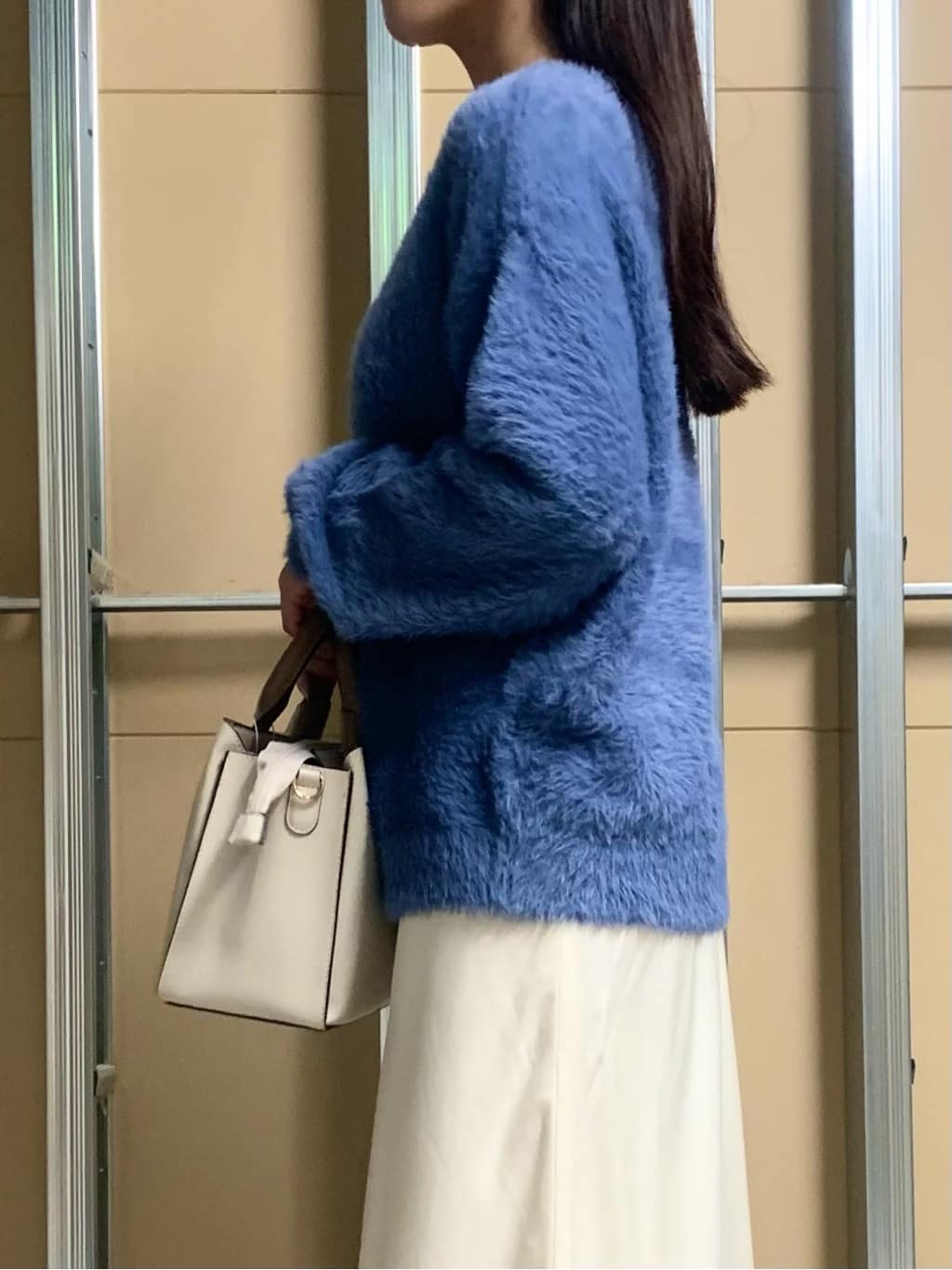 sahoさんの「THE SHOP TK｜【華やかで柔らか】ふわふわフェザーニット/洗える・前後2WAY」を使ったコーディネート