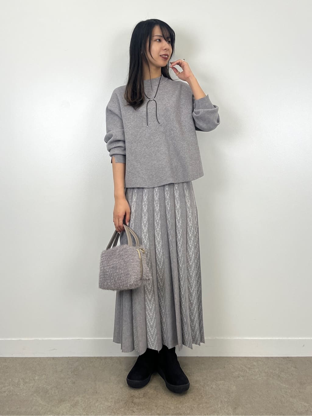 cotaniさんの「SHOO･LA･RUE｜ラメ入り生地ショルダーバッグ」を使ったコーディネート