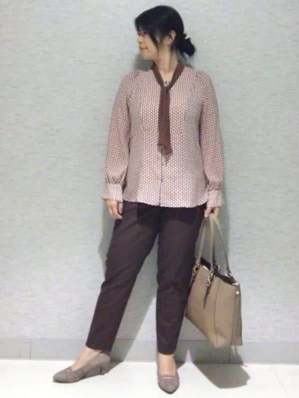 sakoさんの「Reflect｜【レイヤードに◎】ボウタイプリントブラウス」を使ったコーディネート
