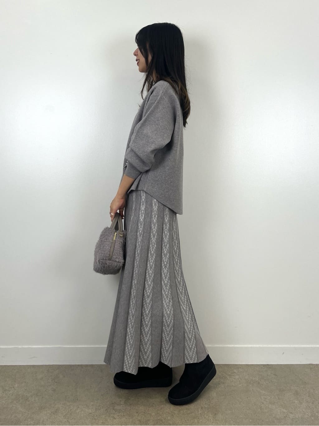 cotaniさんの「SHOO･LA･RUE｜ラメ入り生地ショルダーバッグ」を使ったコーディネート