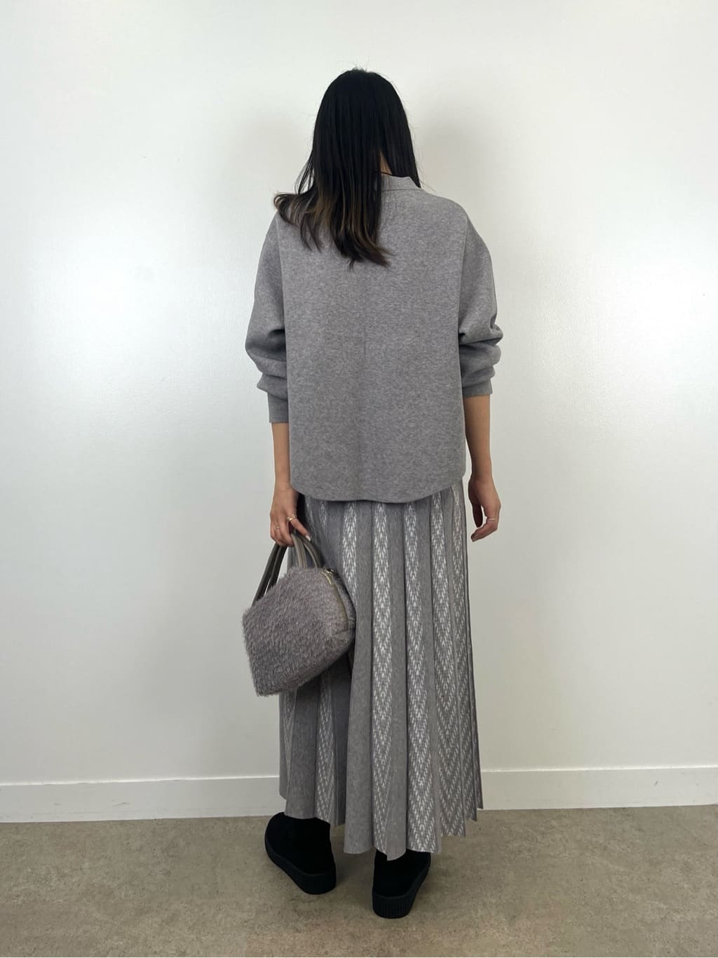 cotaniさんの「SHOO･LA･RUE｜ラメ入り生地ショルダーバッグ」を使ったコーディネート