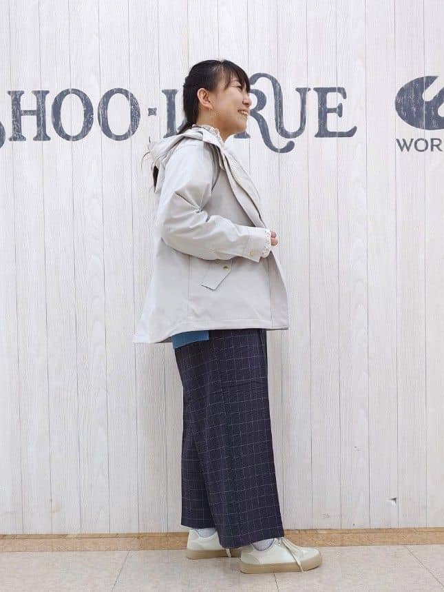 とろろさんの「SHOO･LA･RUE｜グラフィックアソート裏毛スウェット」を使ったコーディネート