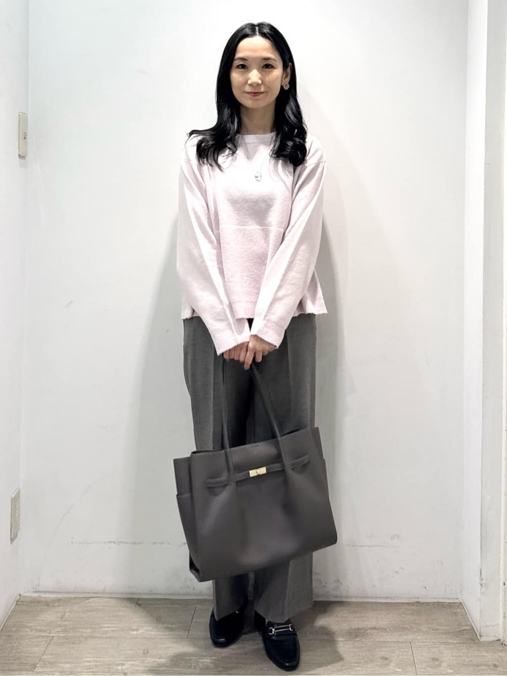 yuicciさんの「OPAQUE.CLIP｜ペプラムニット【洗濯機OK】」を使ったコーディネート