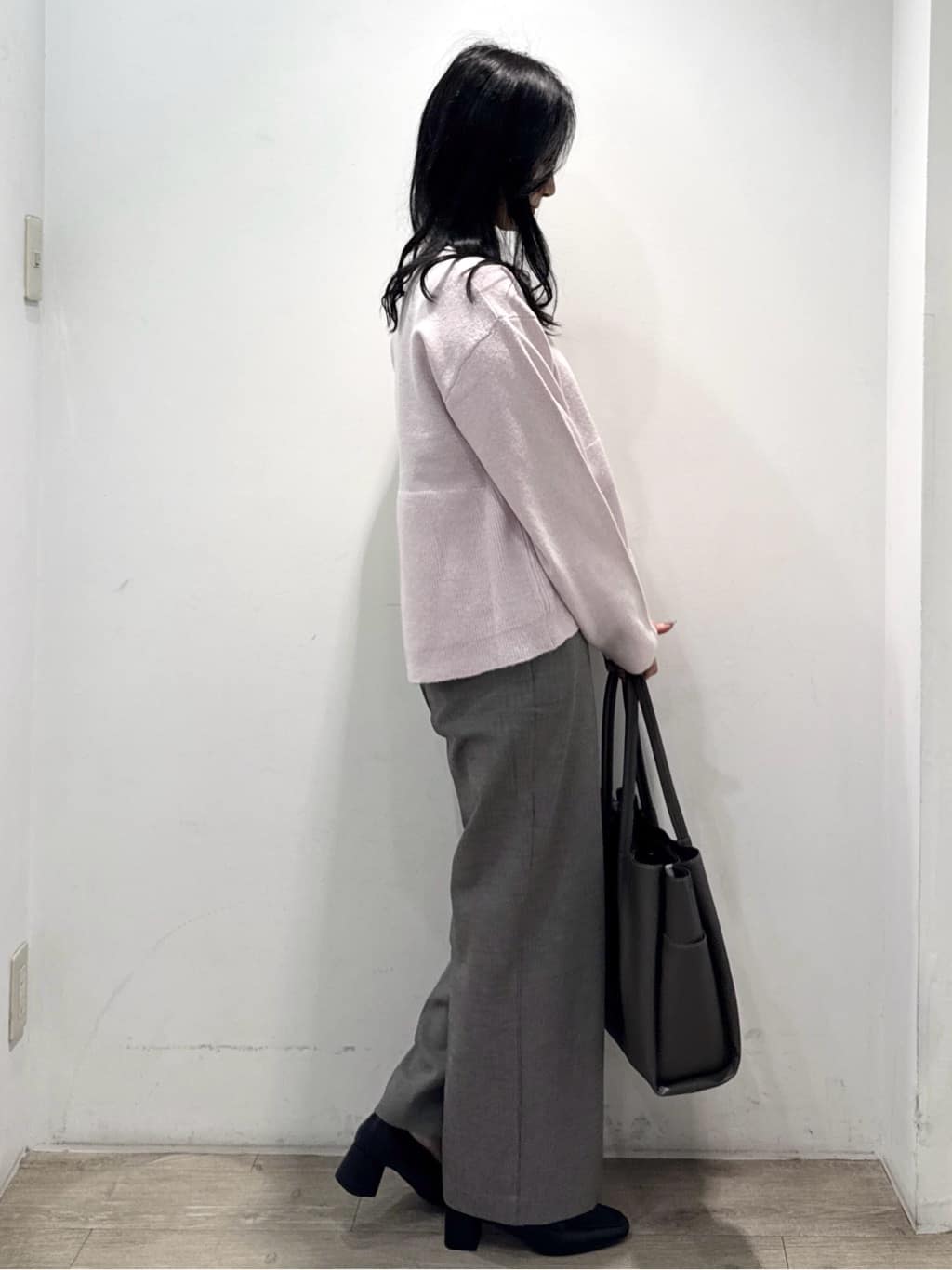 yuicciさんの「OPAQUE.CLIP｜ペプラムニット【洗濯機OK】」を使ったコーディネート