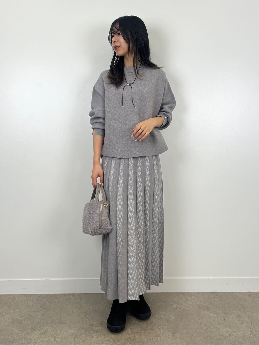 cotaniさんの「SHOO･LA･RUE｜ラメ入り生地ショルダーバッグ」を使ったコーディネート