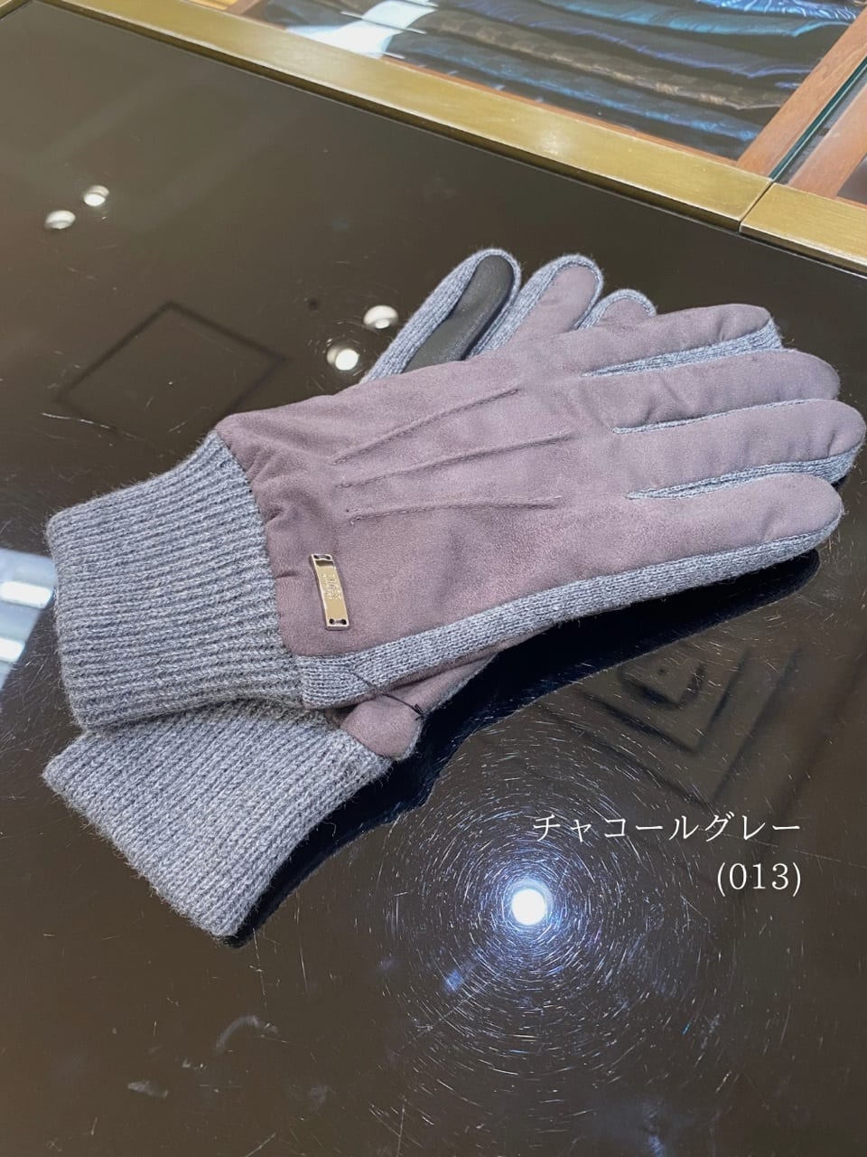 小南大和さんの「TAKEO KIKUCHI｜スエード調ニットコンビ ウォッシャブルグローブ」を使ったコーディネート