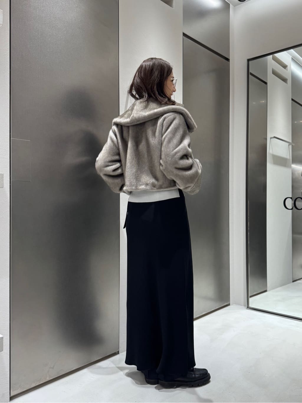 uchi__yamaさんの「CODE A｜faux mink short jacket」を使ったコーディネート