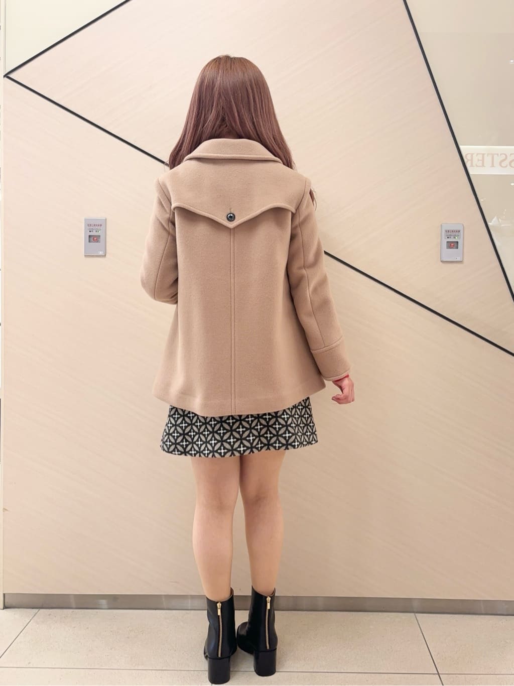 Rinaさんの「DRESSTERIOR｜◆オーバーラップジャカードミニスカート」を使ったコーディネート