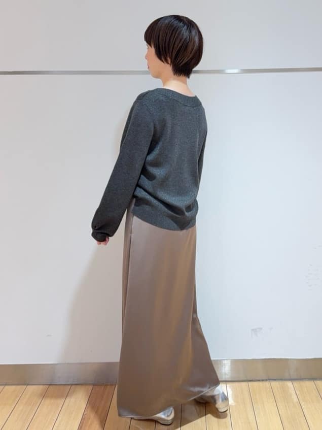 あやさんの「UNTITLED｜【きれいめ/洗える】ラメ入りワイドボートネックニット」を使ったコーディネート