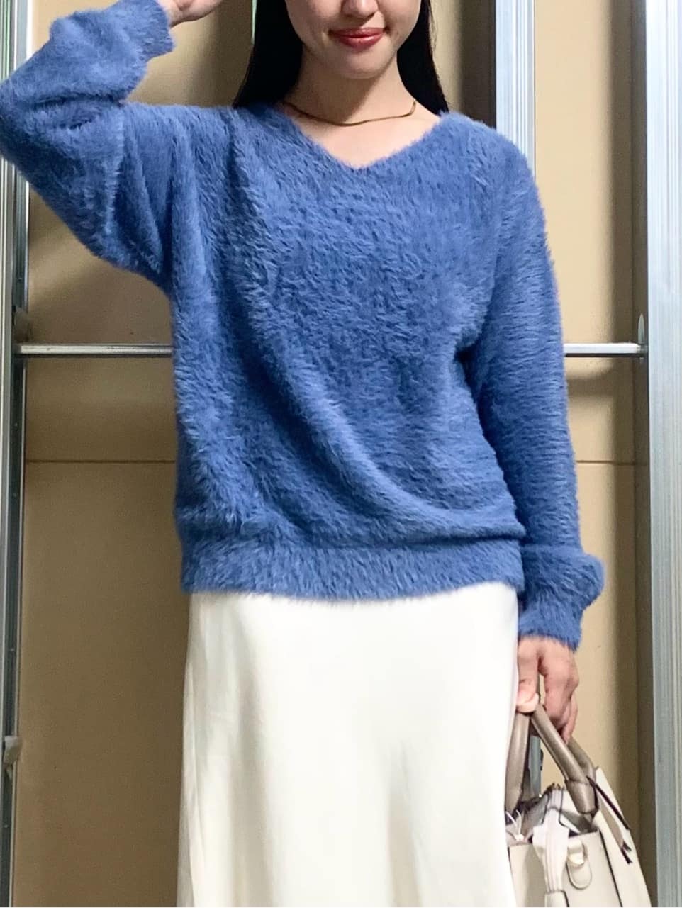 sahoさんの「THE SHOP TK｜【華やかで柔らか】ふわふわフェザーニット/洗える・前後2WAY」を使ったコーディネート