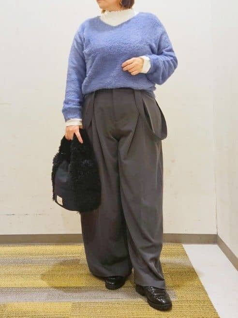 okayuさんの「THE SHOP TK｜【すっきり見えシルエット】上品ふわもこ中綿ブルゾン」を使ったコーディネート