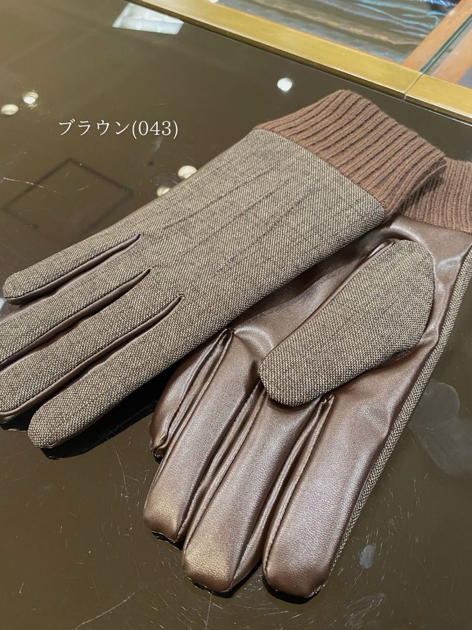 小南大和さんの「TAKEO KIKUCHI｜ウォッシャブルグローブ」を使ったコーディネート