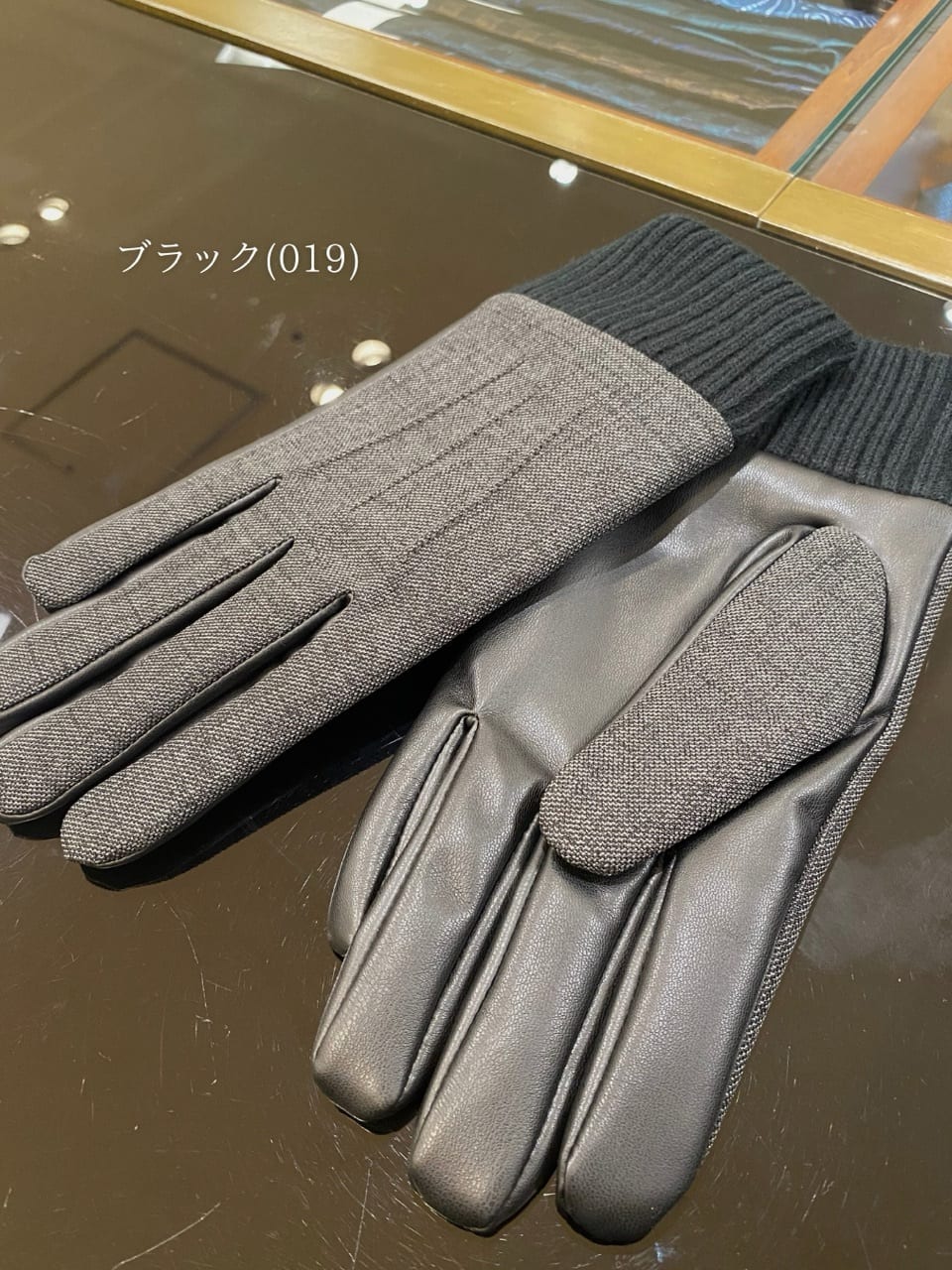 小南大和さんの「TAKEO KIKUCHI｜ウォッシャブルグローブ」を使ったコーディネート