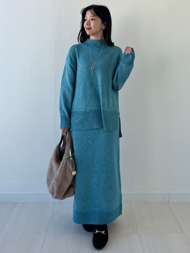 Mori Moriさんの「index｜ラメスパンコールナロースカート／セットアップ対応可【洗濯機OK】」を使ったコーディネート