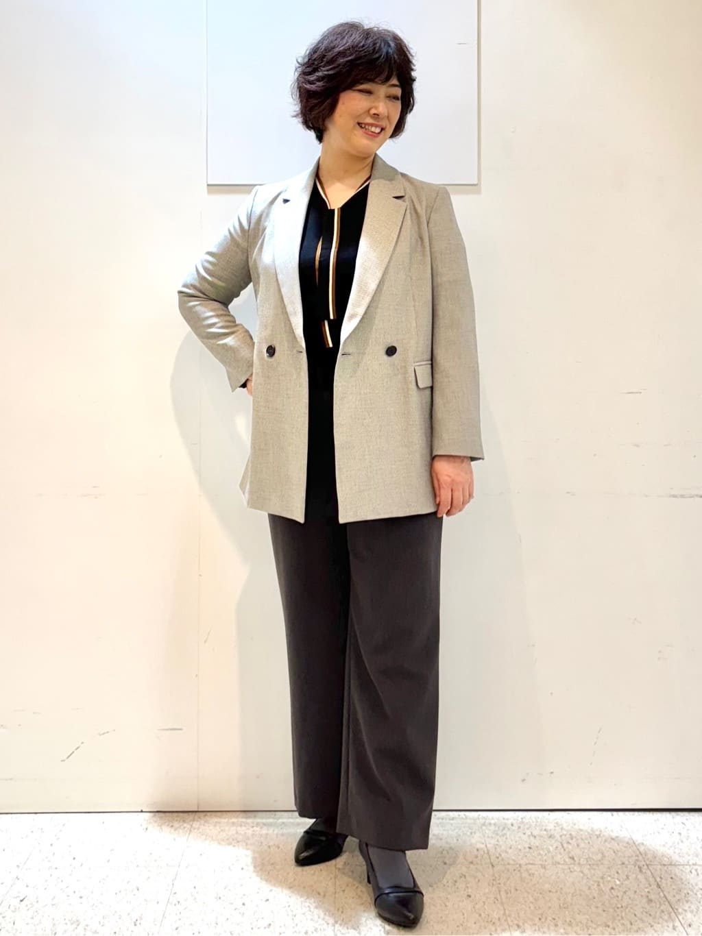 ヤスコさんの「Reflect｜【ウエスト総ゴム／セットアップ可】フルレングスストレートパンツ」を使ったコーディネート