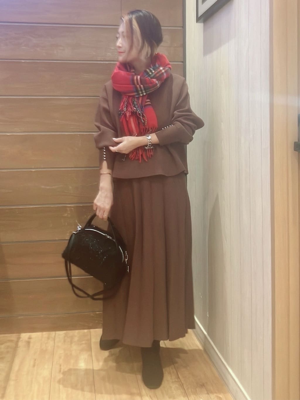aaamiさんの「SHOO･LA･RUE｜【高レビュー/セットアップ可】女性らしさ際立つ 洗えるもちもちニットスカート」を使ったコーディネート