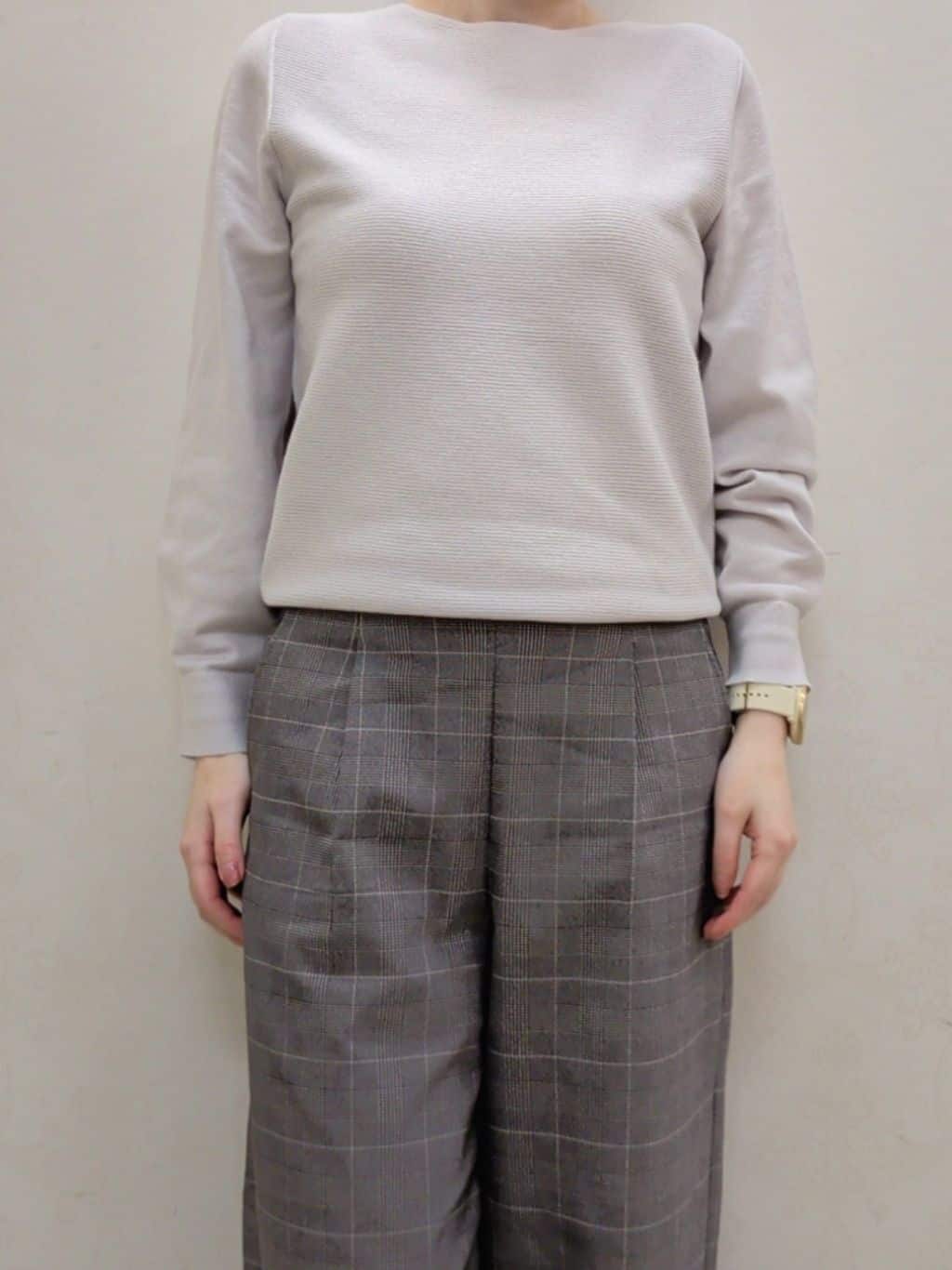いずみさんの「grove｜【最終お値下げ！】ガーターボートネックプルオーバー【洗える/毛玉軽減】」を使ったコーディネート