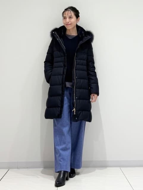 kayoさんの「INDIVI｜【名品／撥水／抗菌防臭】ロング丈リサイクルダウンコート」を使ったコーディネート