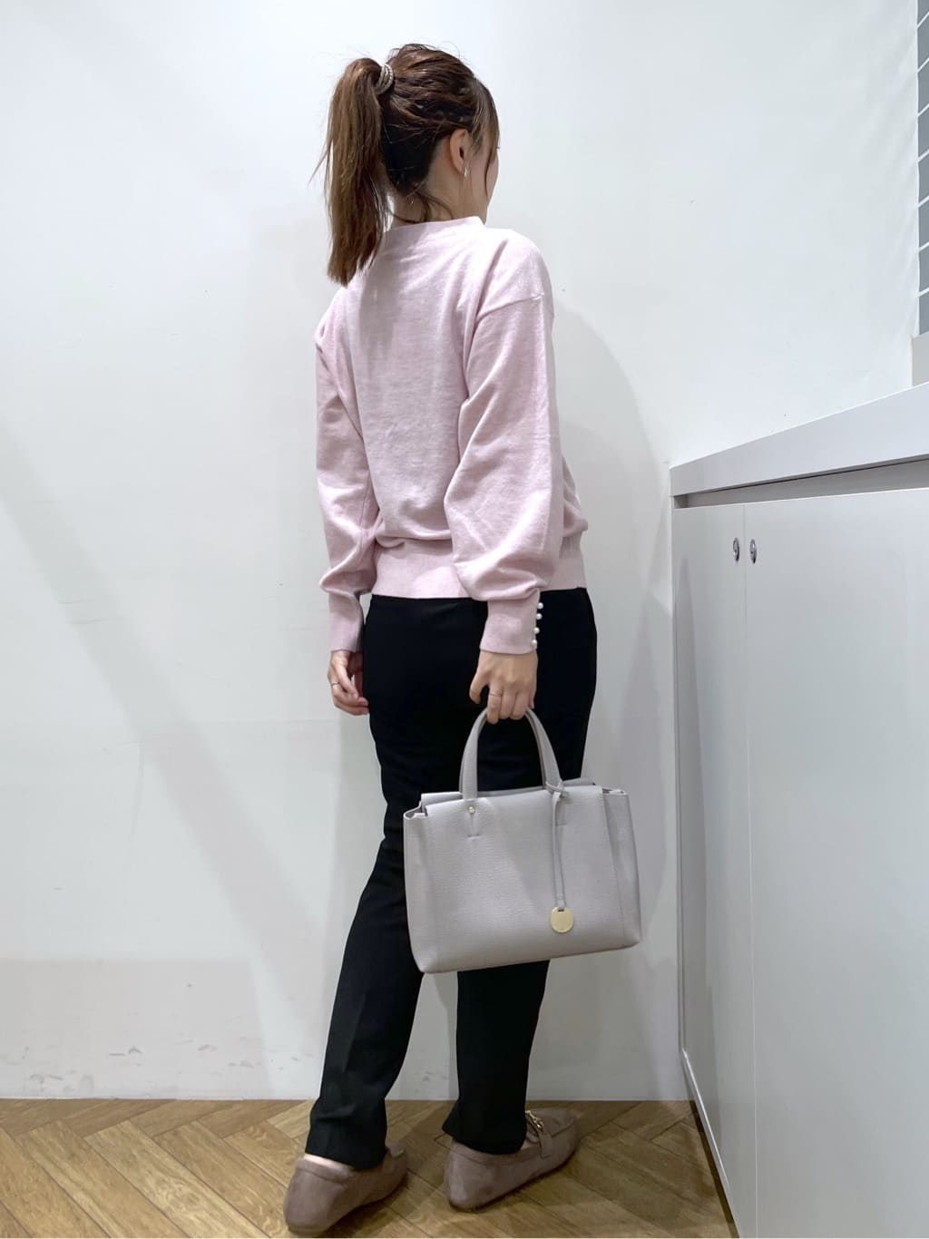Junさんの「index｜ウォームストレッチテーパードパンツ【洗濯機OK／防シワ／吸湿発熱】《XS～3L》」を使ったコーディネート