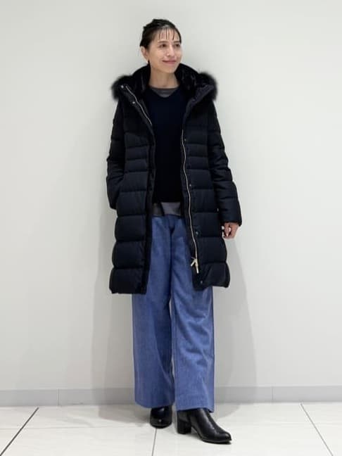 kayoさんの「INDIVI｜【名品／撥水／抗菌防臭】ロング丈リサイクルダウンコート」を使ったコーディネート