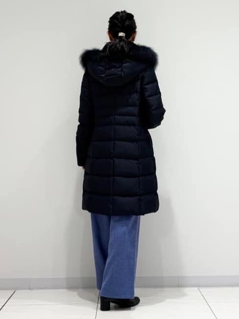 kayoさんの「INDIVI｜【名品／撥水／抗菌防臭】ロング丈リサイクルダウンコート」を使ったコーディネート